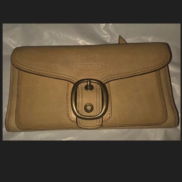 Coach Bleeker Tan Leather Buckle Wallet & Checkbook - Picture 1 of 6